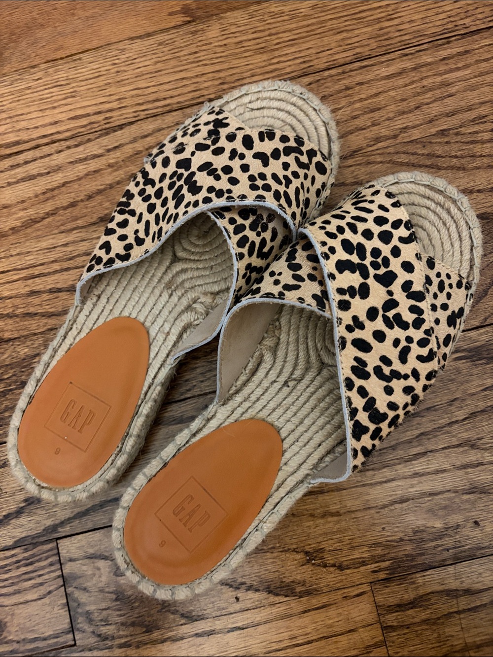 GAP Leopard Print Espadrille Slide Sandals in Tan and Black